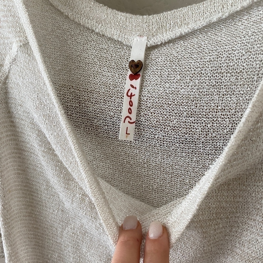 Poof! quarter sleeve blouse top - size L white - Picture 3 of 3